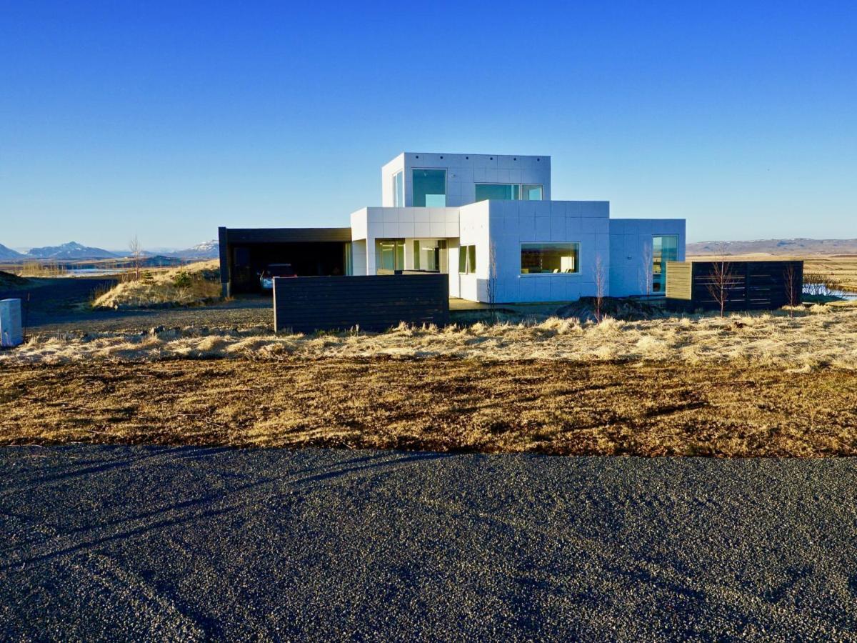Brun Villa Laugaras Exterior photo